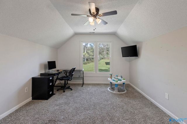 6609 Amberlee Lane NW, Huntsville, AL 35810