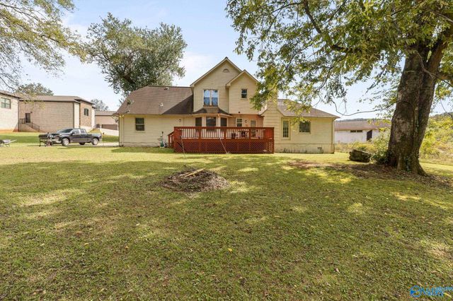 6609 Amberlee Lane NW, Huntsville, AL 35810