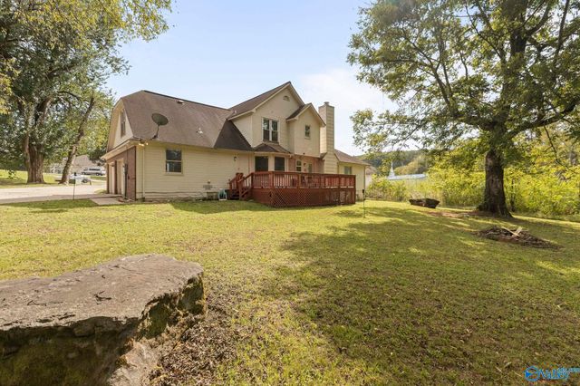 6609 Amberlee Lane NW, Huntsville, AL 35810