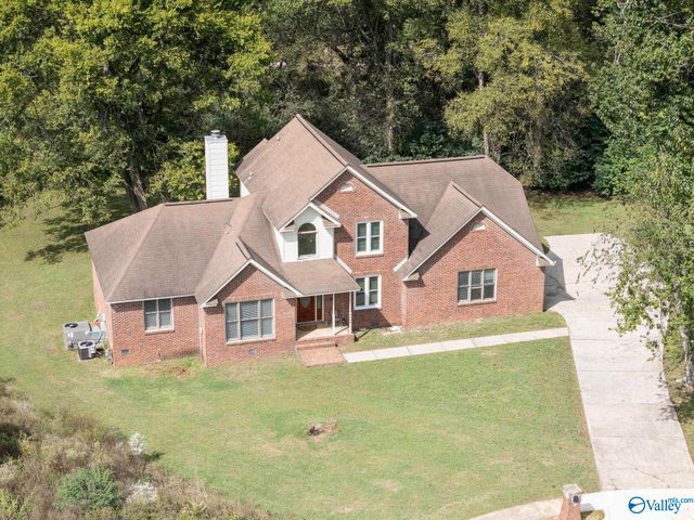 6609 Amberlee Lane NW, Huntsville, AL 35810