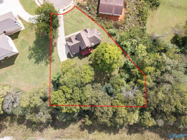 6609 Amberlee Lane NW, Huntsville, AL 35810
