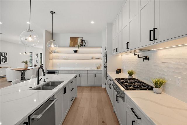 803 YATES STREET, Orlando, FL 32804