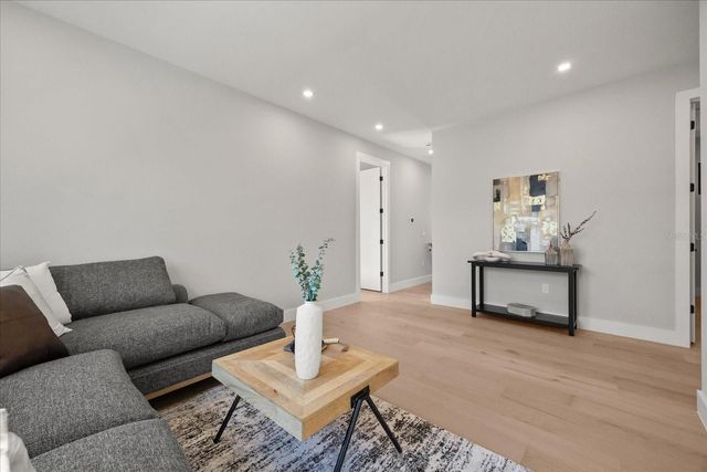 803 YATES STREET, Orlando, FL 32804