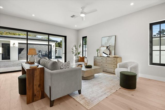 803 YATES STREET, Orlando, FL 32804