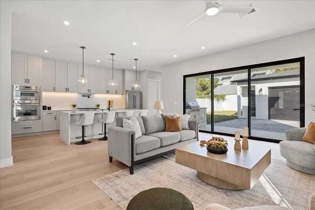 803 YATES STREET, Orlando, FL 32804