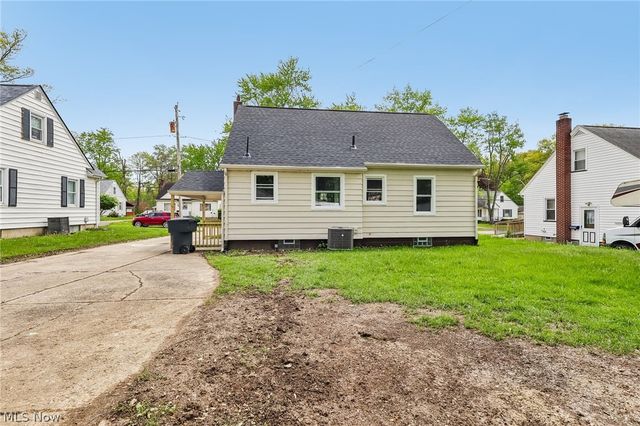 1130 Riverview Street NW, Warren, OH 44485