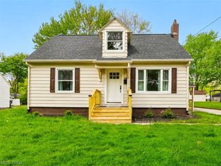 1130 Riverview Street NW, Warren, OH 44485
