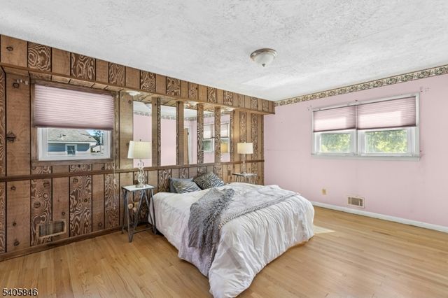 294 Mountain Ave, Springfield Twp., NJ 07081