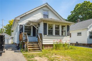 46 Beverly Heights, Greece, NY 14616