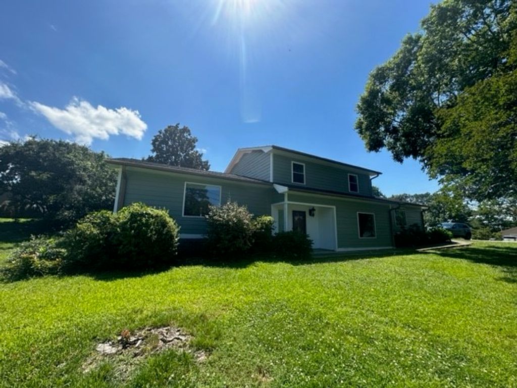101 Whippoorwill Drive, Seneca, SC 29672