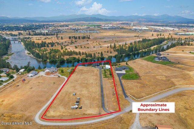 528 S Rapids Bend LN, Post Falls, ID 83854