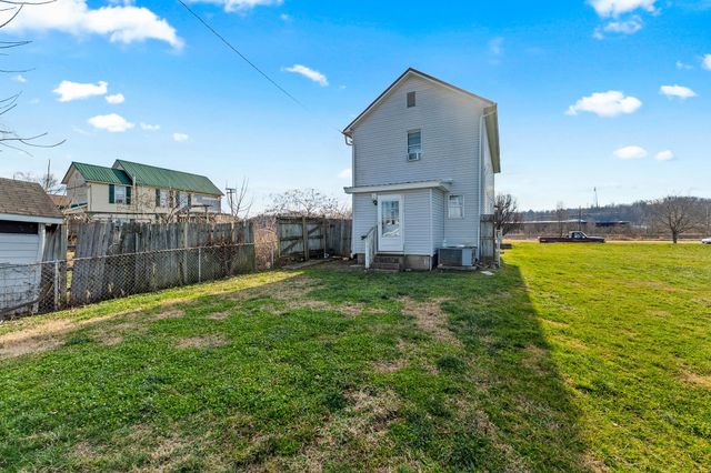 1007 Pine Street, Kenova, WV 25530