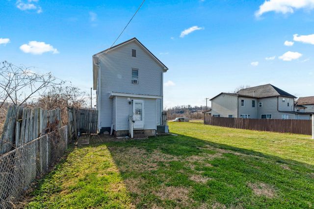 1007 Pine Street, Kenova, WV 25530