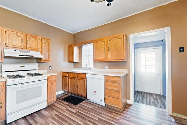 1007 Pine Street, Kenova, WV 25530