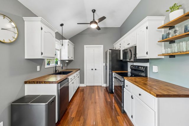 620 Ellis Ct, Old Hickory, TN 37138