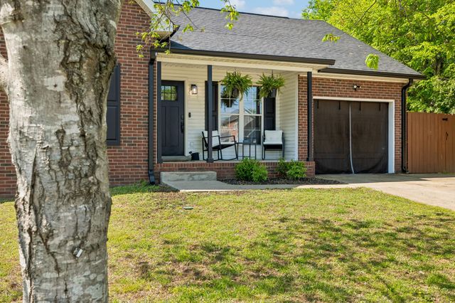 620 Ellis Ct, Old Hickory, TN 37138