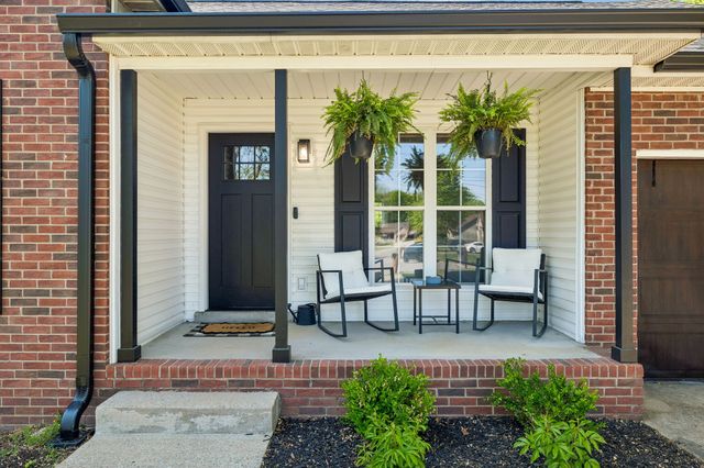 620 Ellis Ct, Old Hickory, TN 37138