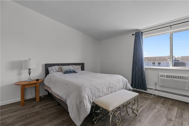 66 Girard Avenue 324, Newport, RI 02840