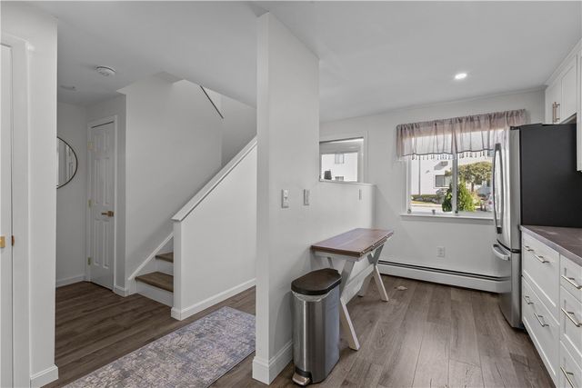 66 Girard Avenue 324, Newport, RI 02840