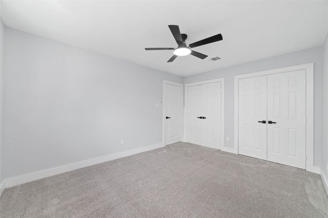 811 Timber Cove Drive, Seabrook, TX 77586