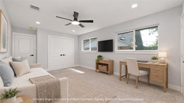 811 Timber Cove Drive, Seabrook, TX 77586