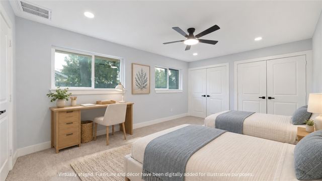 811 Timber Cove Drive, Seabrook, TX 77586