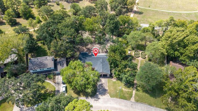811 Timber Cove Drive, Seabrook, TX 77586