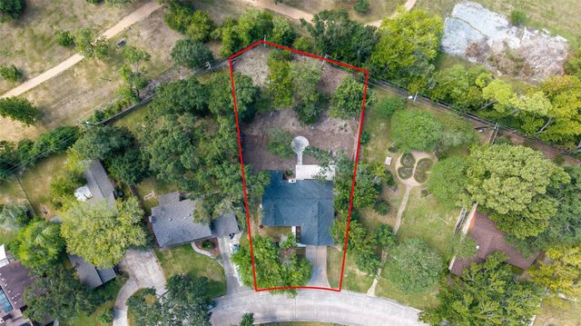 811 Timber Cove Drive, Seabrook, TX 77586