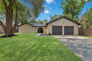 811 Timber Cove Drive, Seabrook, TX 77586