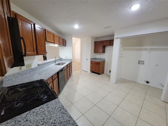2034 Village Park Drive, Missouri City, TX 77489