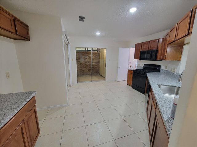2034 Village Park Drive, Missouri City, TX 77489