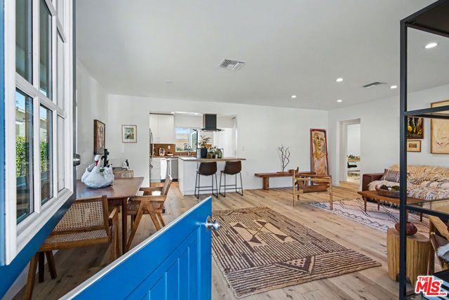 4026 Baywood Street, Los Angeles, CA 90039