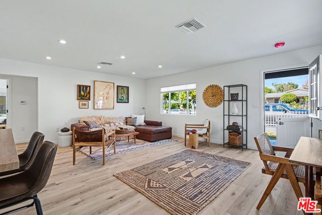 4026 Baywood Street, Los Angeles, CA 90039