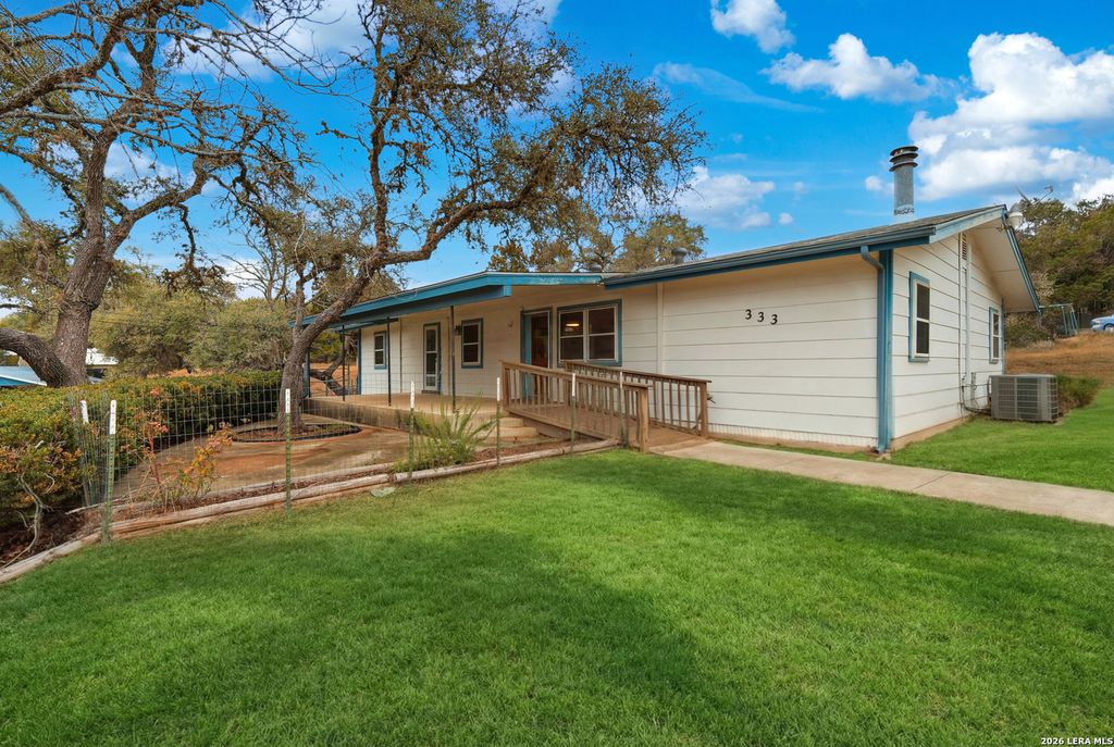333 Tamarack, Canyon Lake, TX 78133