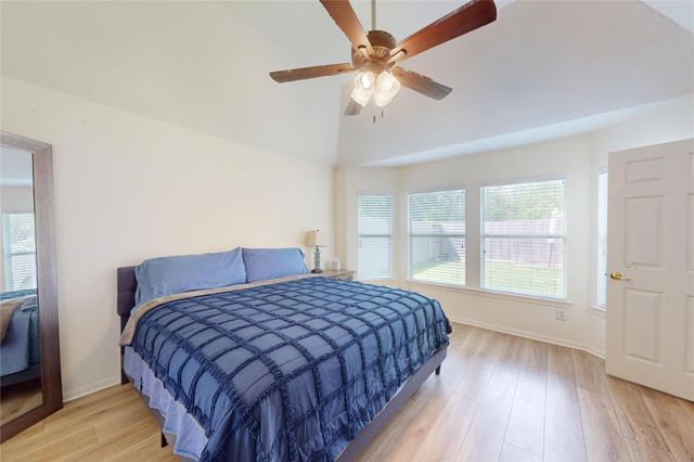 13807 Naples Park Lane, Houston, TX 77070