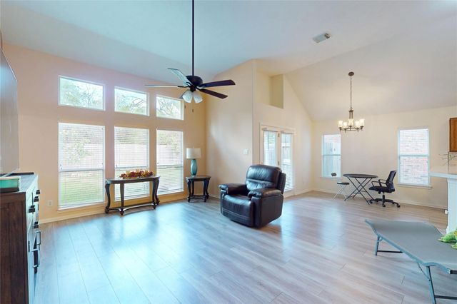 13807 Naples Park Lane, Houston, TX 77070