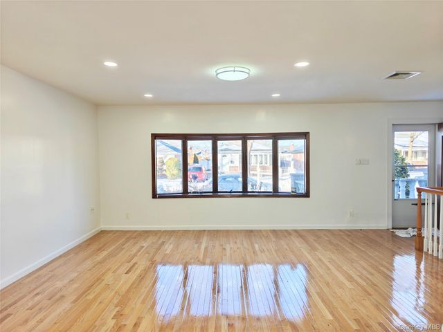 151-28 24th Rd Road, Whitestone, NY 11357