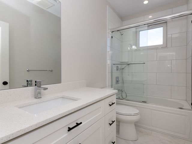 9 Tovar 3, Boston, MA 02122