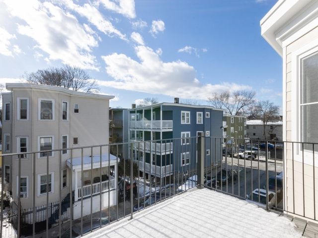 9 Tovar 3, Boston, MA 02122