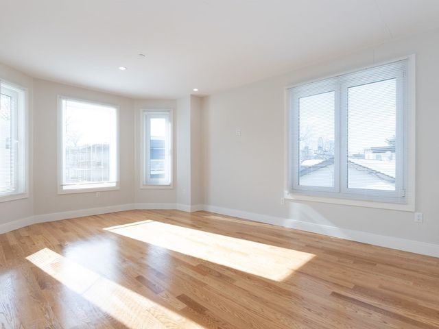 9 Tovar 3, Boston, MA 02122