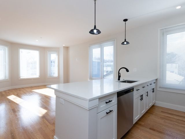 9 Tovar 3, Boston, MA 02122