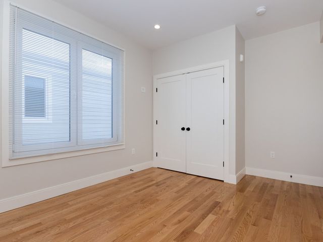 9 Tovar 3, Boston, MA 02122