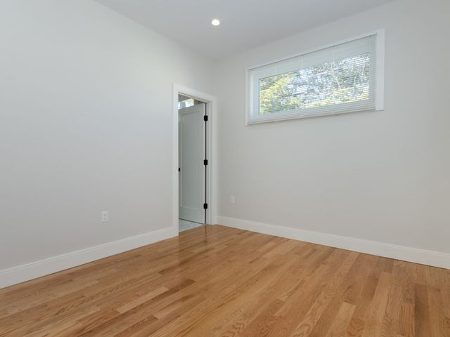 9 Tovar 3, Boston, MA 02122