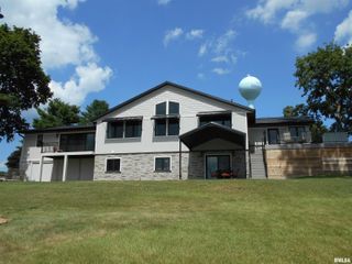 140 Palemino Lane, Avon, IL 61415