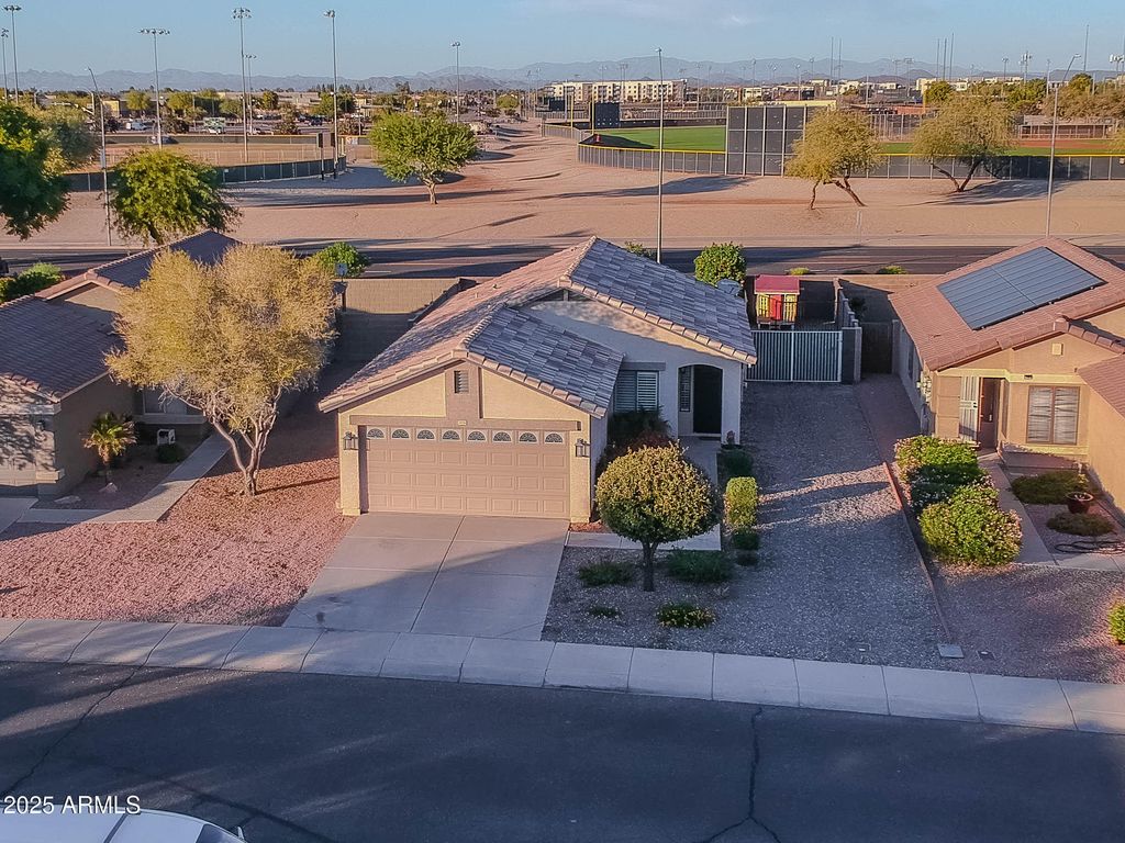 14938 W CARIBBEAN Lane, Surprise, AZ 85379