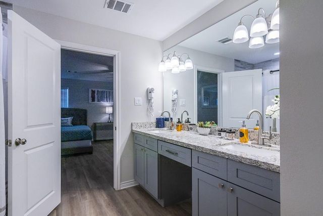 7134 Eastwood Street A, Houston, TX 77021