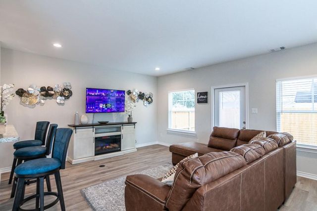 7134 Eastwood Street A, Houston, TX 77021