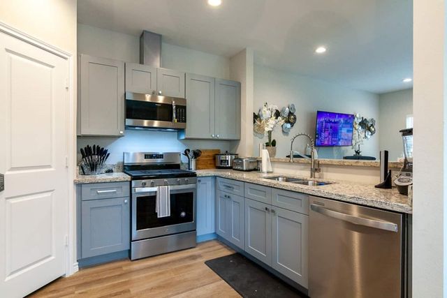 7134 Eastwood Street A, Houston, TX 77021