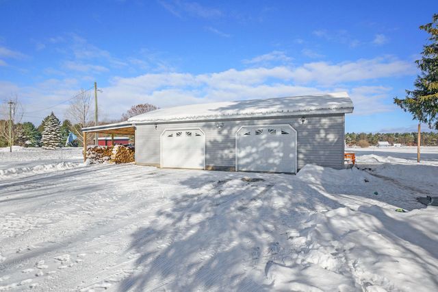 3955 N River Drive, Newaygo, MI 49337