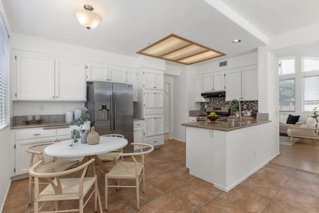 2488 Bear Rock, Escondido, CA 92026